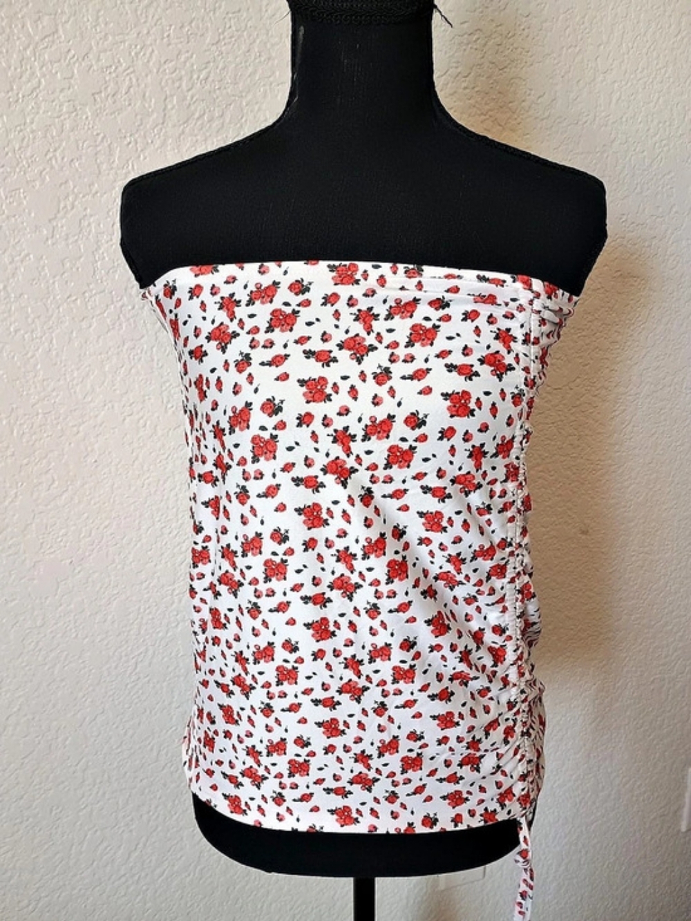 Glamaker Floral Strapless Top in White & Red